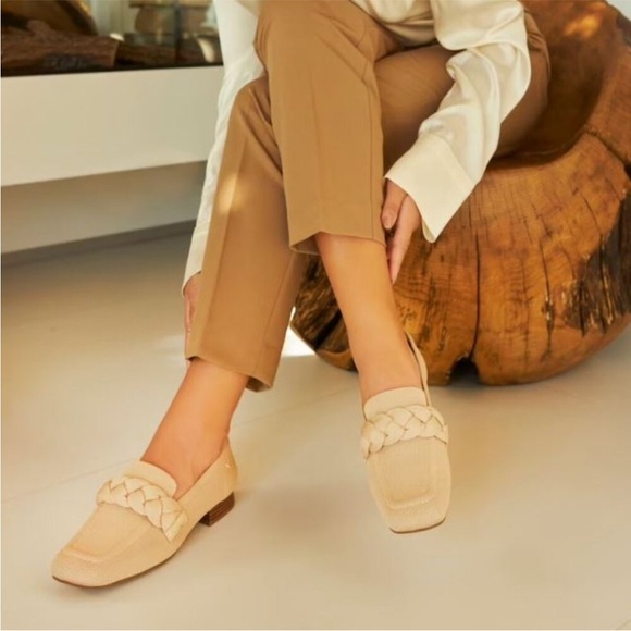 Vivaia Flat Caitlin Braided in Almond Cream - Picture 1 of 10